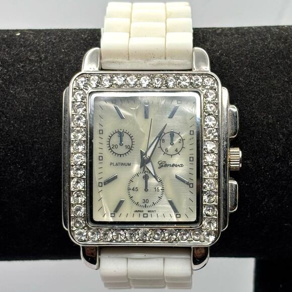 Retro Silver & White Men's Watch - Picture 2 of 5